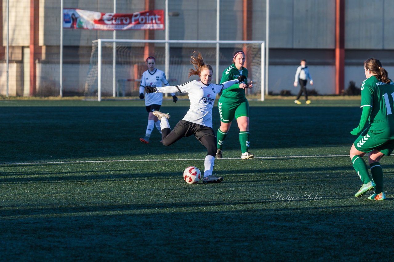 Bild 216 - Frauen SG Holstein Sued - SV Gruenweiss-Siebenbaeumen : Ergebnis: 0:2